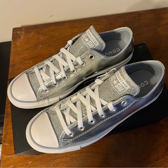 CONVERSE Women’s Chuck Taylor All Star Sparkle Oxford Sneakers - Picture 5 of 9
